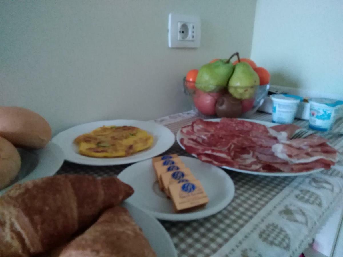 Il Vicolo 48 Bed and Breakfast Pesaro Exteriör bild