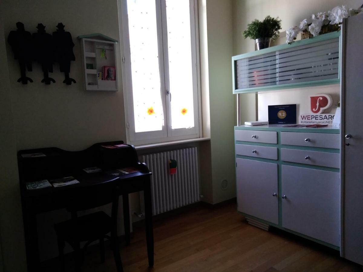 Il Vicolo 48 Bed and Breakfast Pesaro Exteriör bild